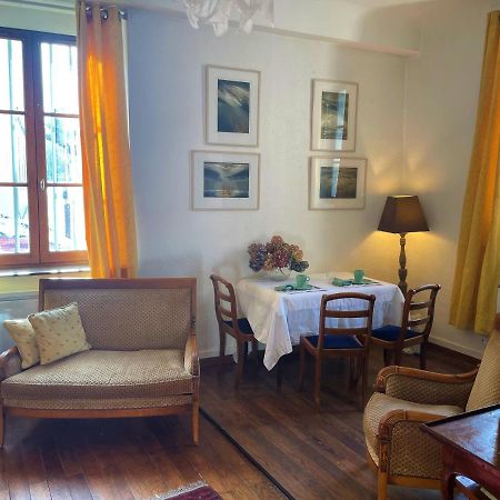 Tres Bel Appartement Dijonnais Place Wilson Gutembert Exterior photo